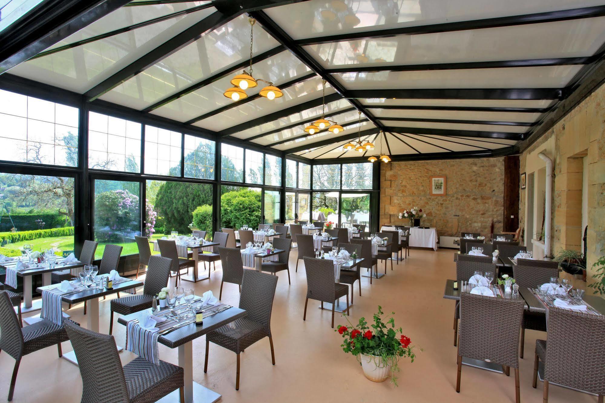 Hotel Restaurant La Verperie Сарла-ла-Канеда Екстер'єр фото